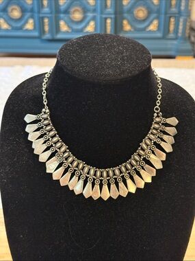 Vintage Silver Tone Celtic Choker Bib Pendant Statement Necklace